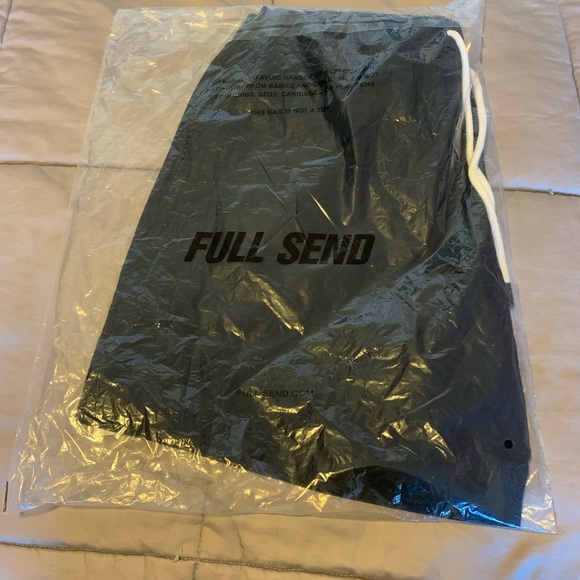 HappyDad Nylon Shorts - Picture 3 of 4